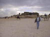 Пирамиды, окресности